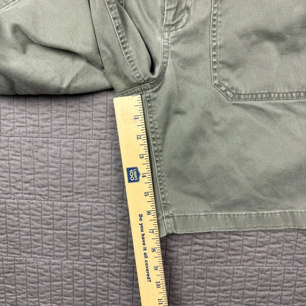 LL Bean Favorite Fit Olive Green Utility Short Women 10 Stretch Outdoors Granola - Picture 7 of 10